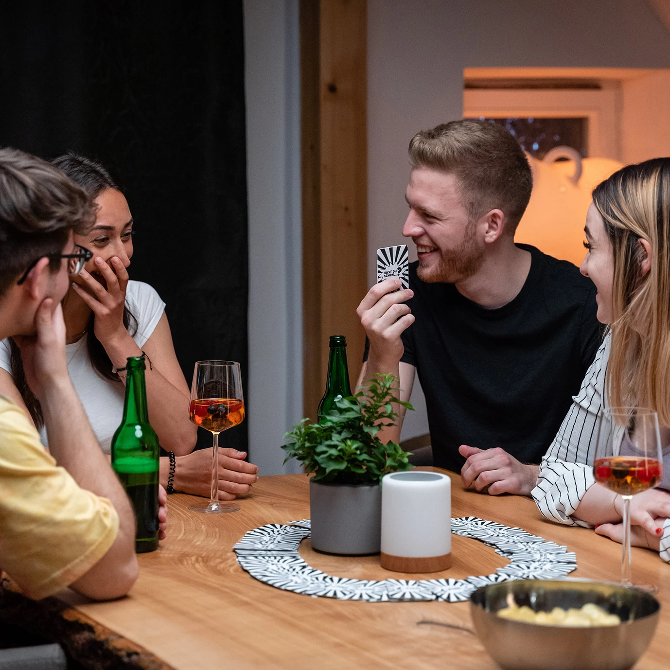 Trendhaus 955975 PARTY Lustiges Kartenspiel "Hast Du Schon ...?" 100-teilig 5 Trendhaus 955975 PARTY Lustiges Kartenspiel "Hast Du Schon ...?" 100-teilig – Bild 3